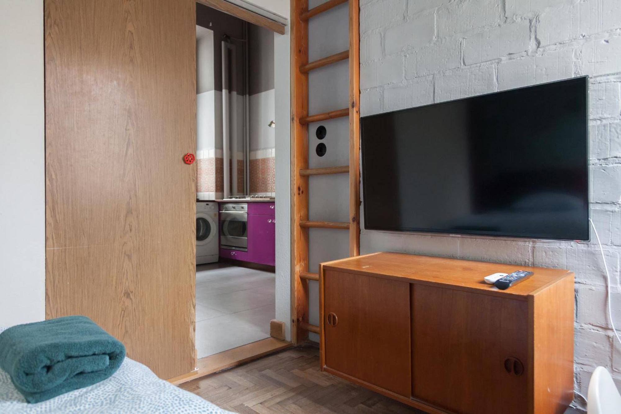 Art Wilcza Street Apartment