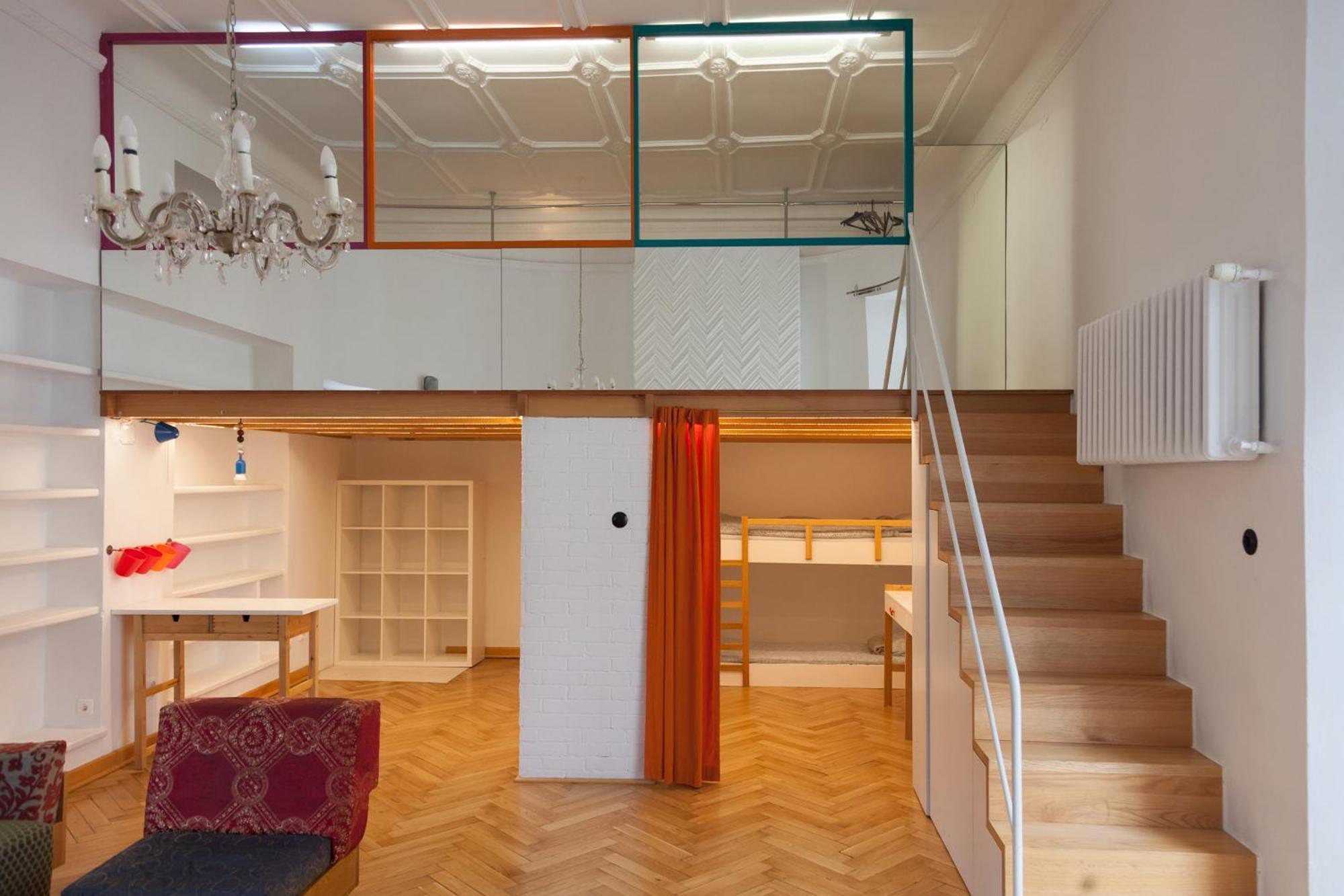 Art Wilcza Street Apartment