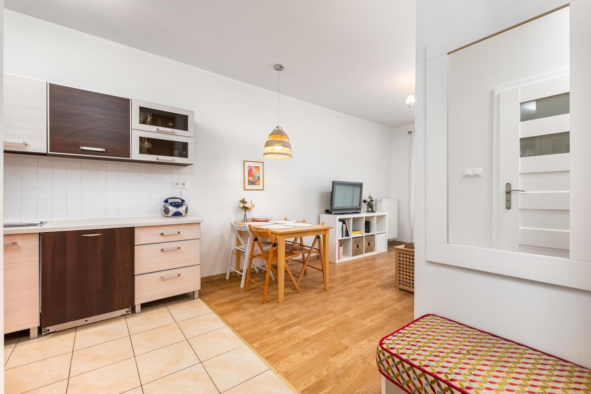 Apartment Krypska 18 By Homeprime
