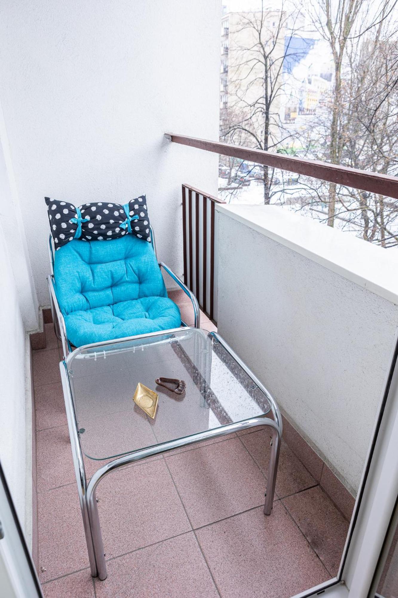 Book A Book - In The City Center Apartment *