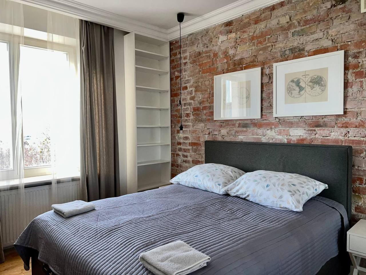 Modern Flat In The Centre - By Hik Căn hộ *