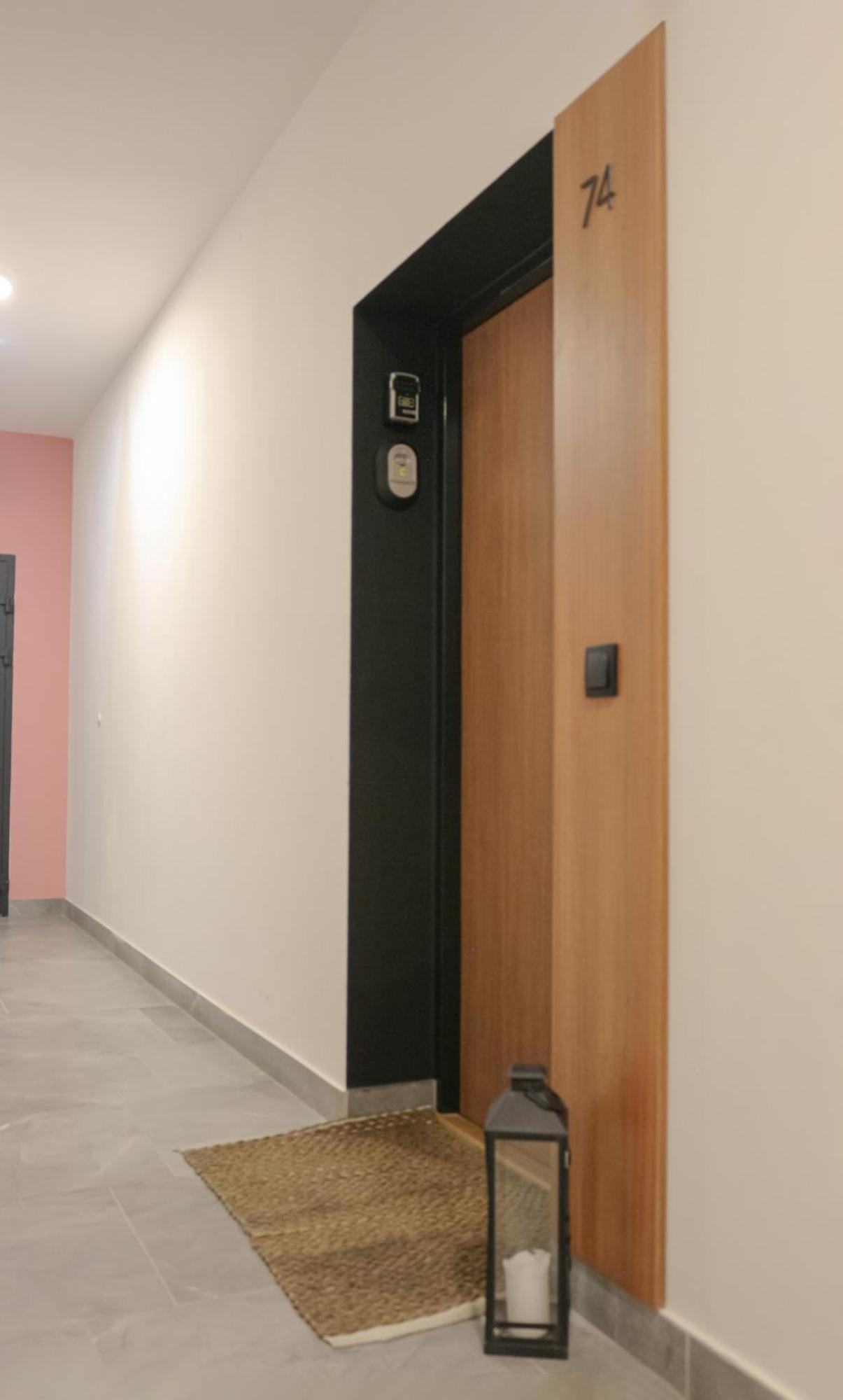 Relax&comfort New Waw 50 Sqm With Terrace, Garden, Free Parking And Ac Warschau
