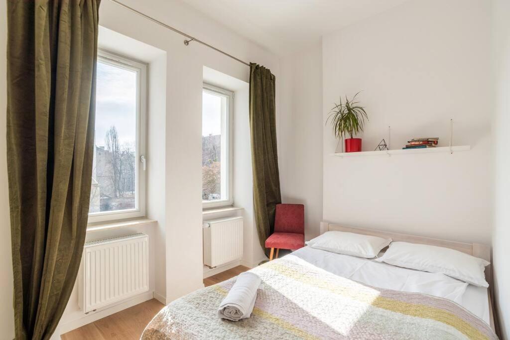 Apartment Cozy Flat Near Metro Szwedzka Warschau