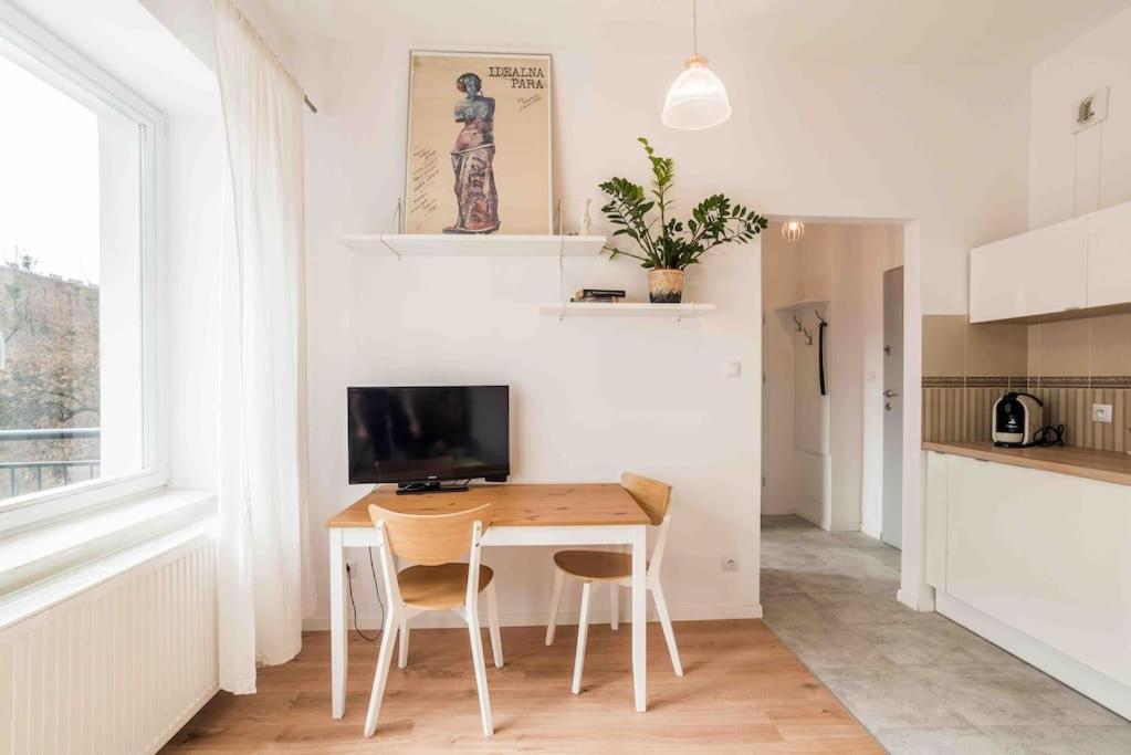 Cozy Flat Near Metro Szwedzka * Warschau