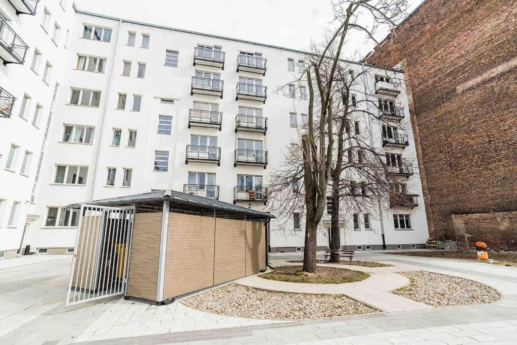 Cozy Flat Near Metro Szwedzka Warschau