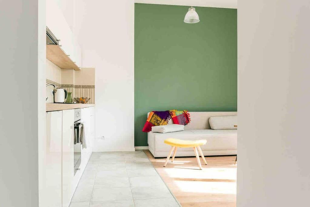 Cozy Flat Near Metro Szwedzka Apartment