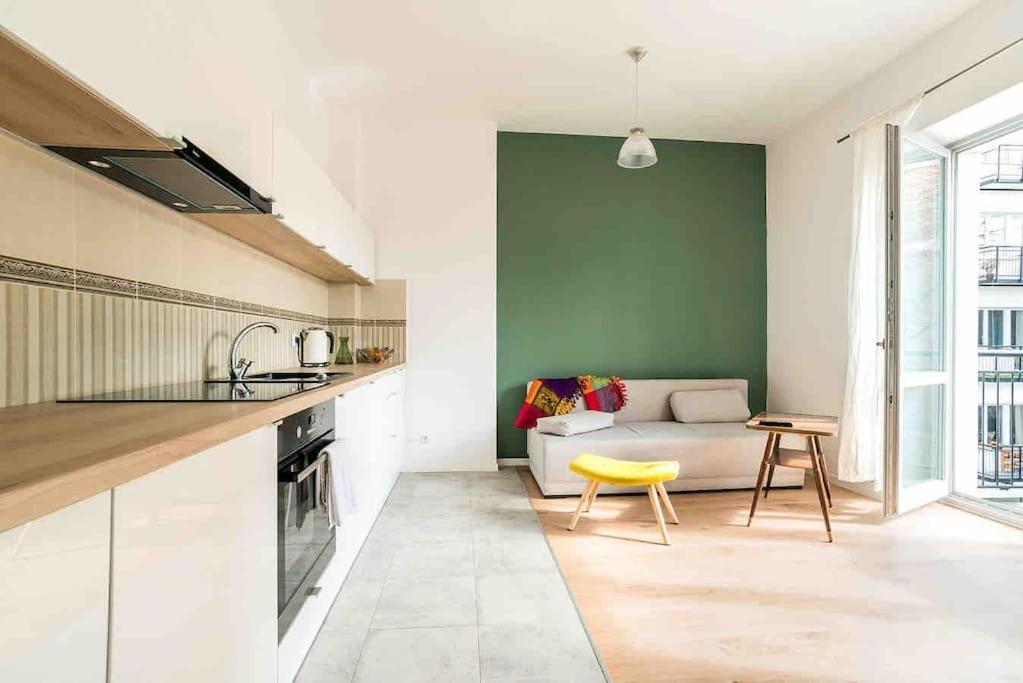 Cozy Flat Near Metro Szwedzka