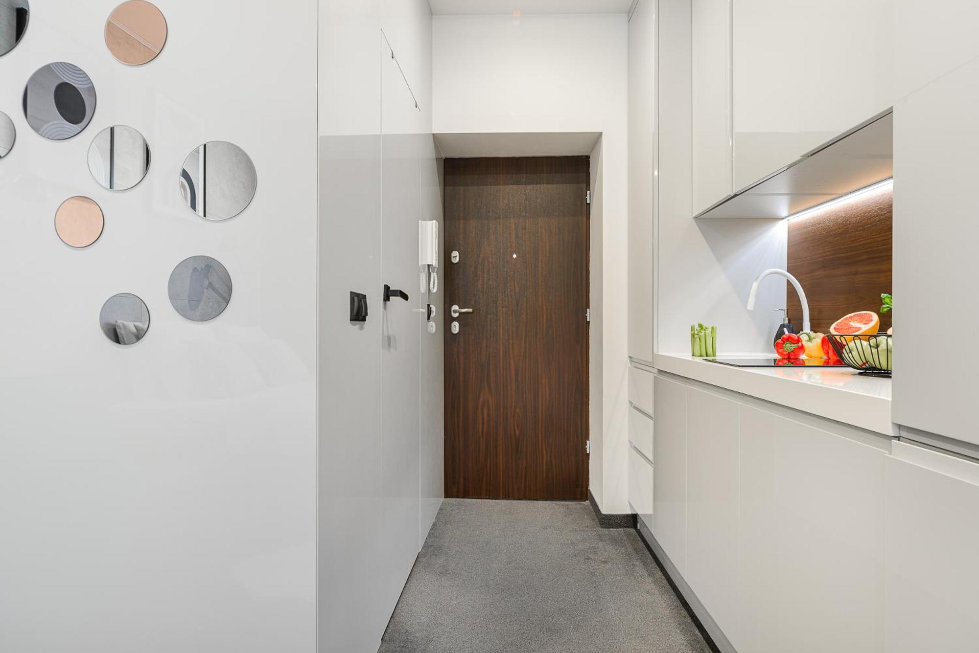 Lumina Modern Rondo Onz Apartment *