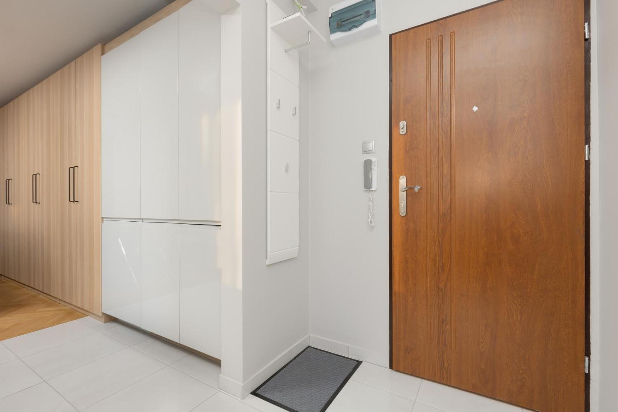 Stylish With Balcony Zoliborz By Renters