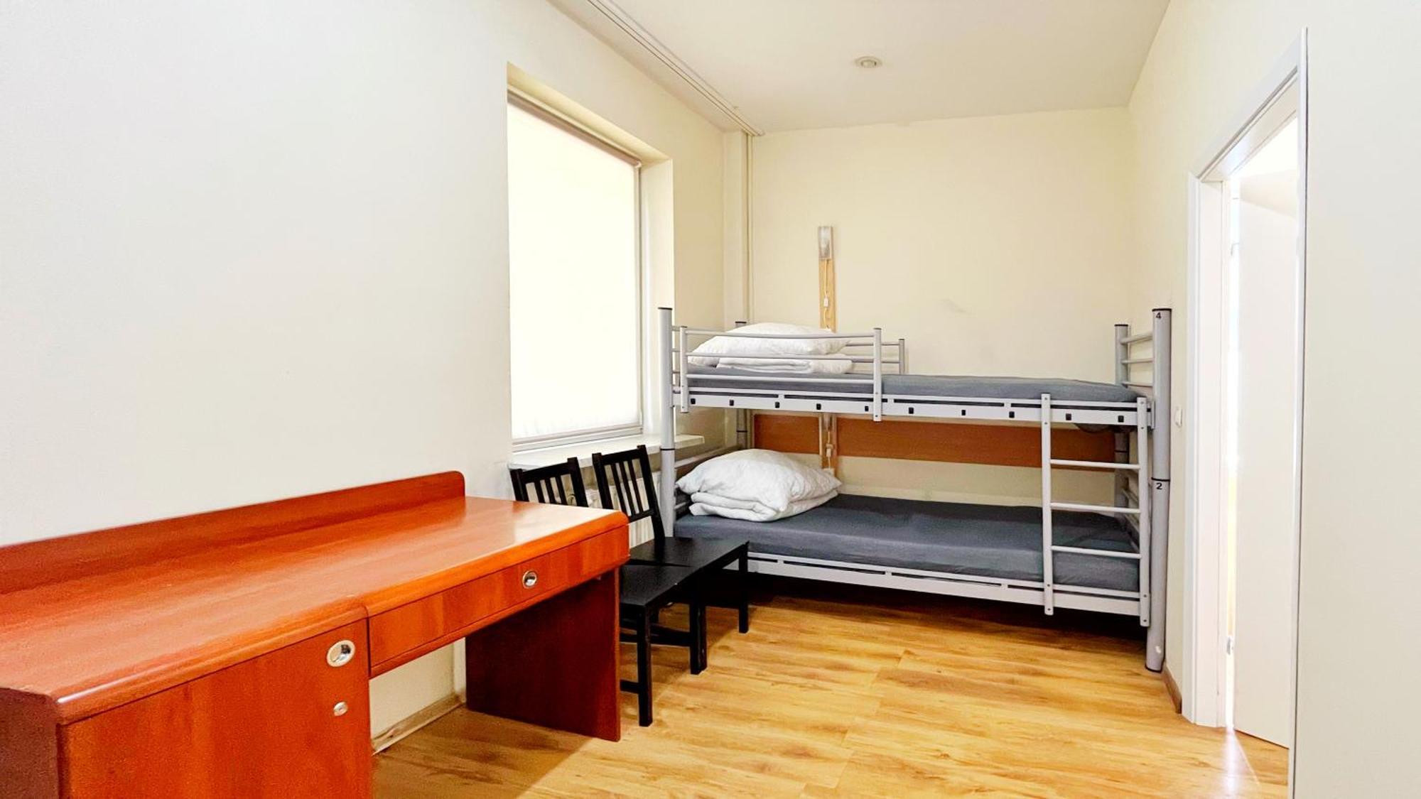 Fry House Hostel *