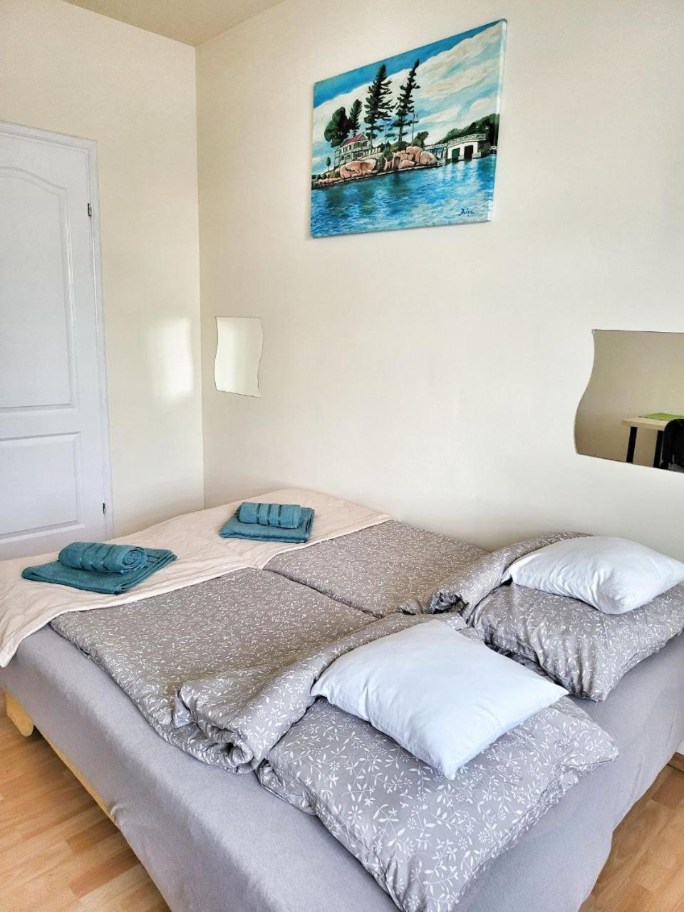 Przy Alejach Jerozolimskich Apartment *