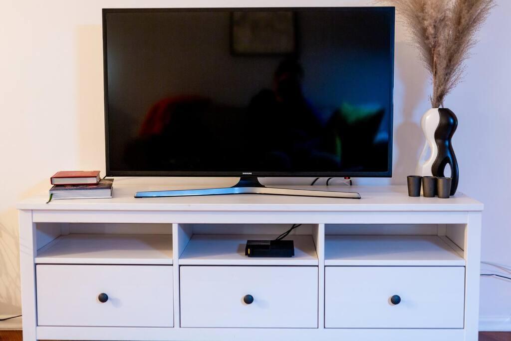 Elegant And Cozy In The Amazing Part Of Downtown Apartamento