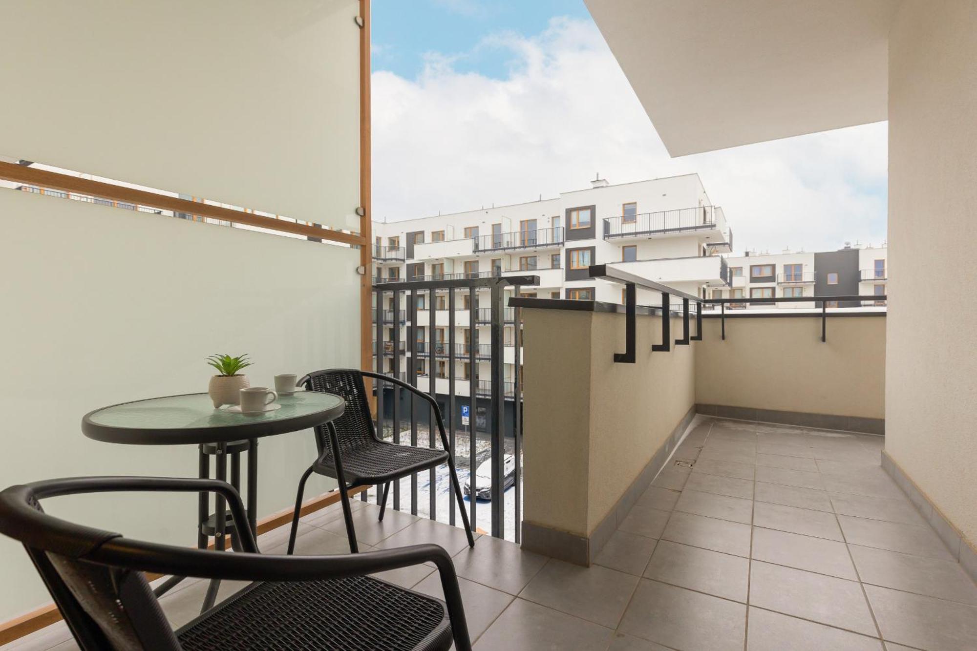 Lopuszanska With Balcony In By Renters Căn hộ Warsaw