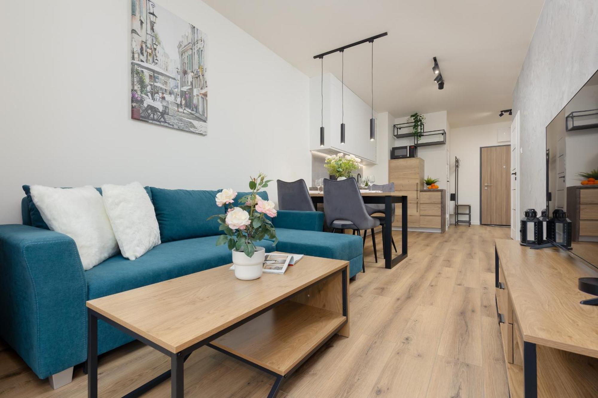 Lopuszanska With Balcony In By Renters
