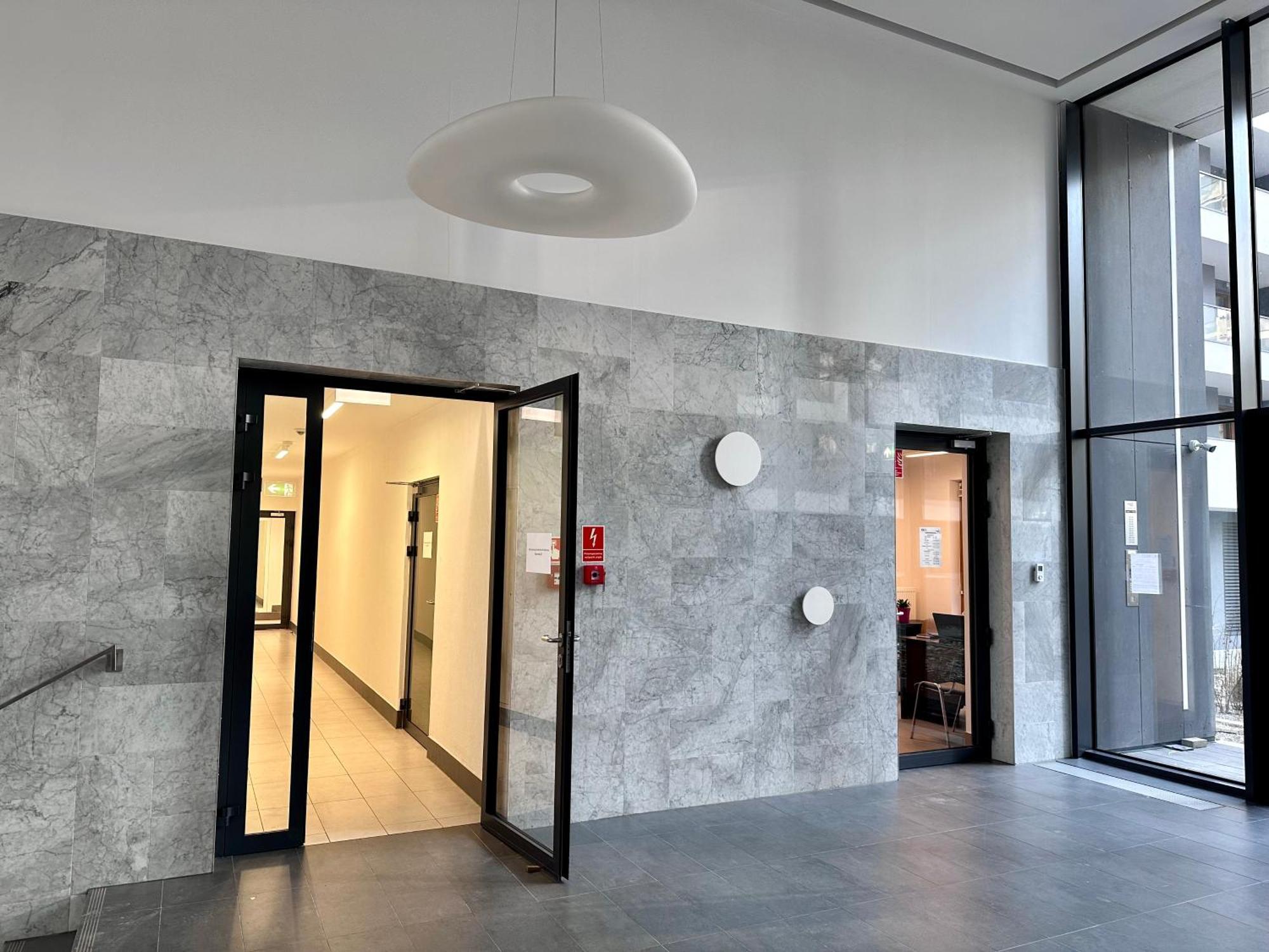 Goldizone Apartment *