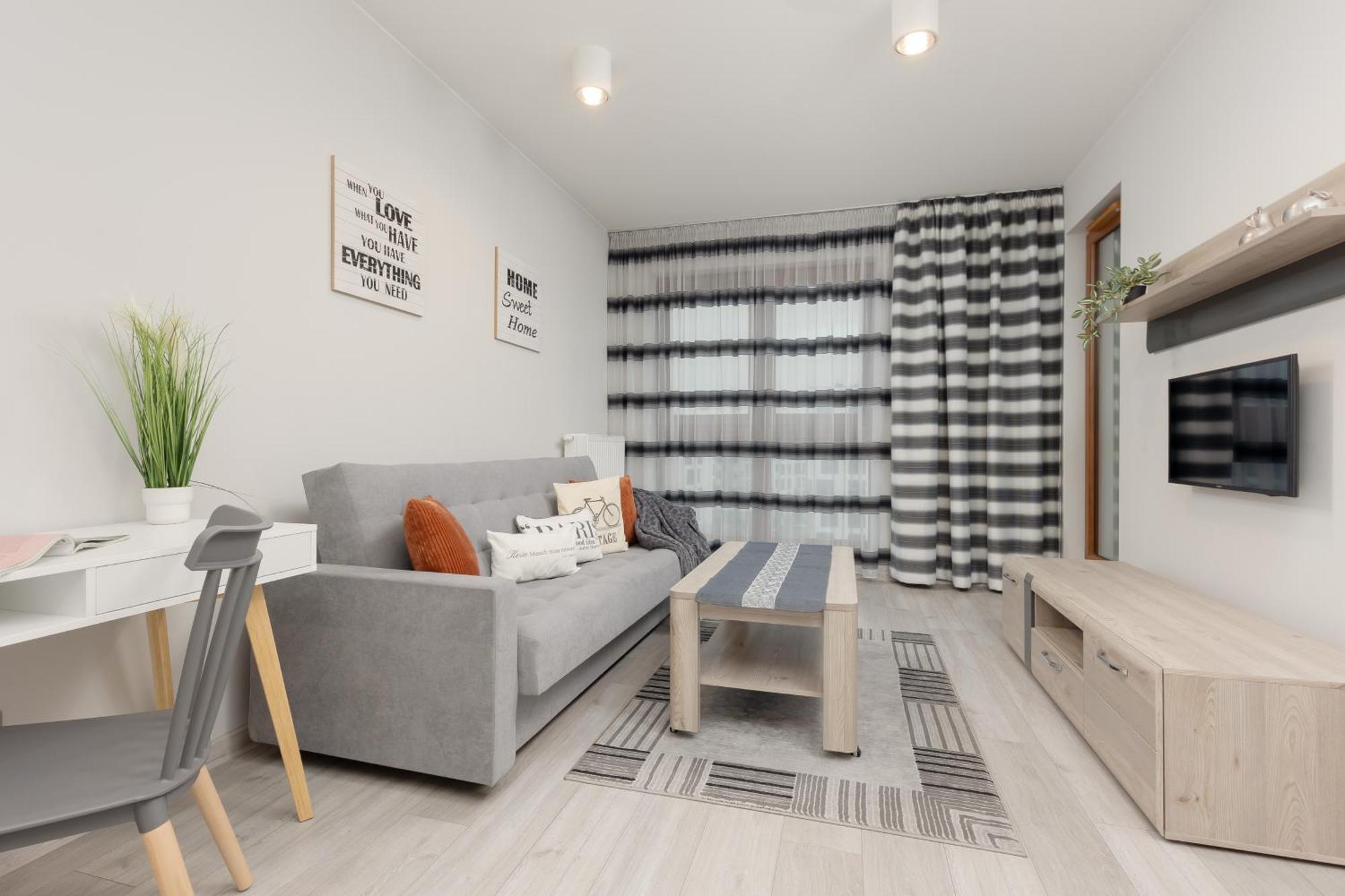Apartamento Lazurowa Street Parking & Balcony By Renters *
