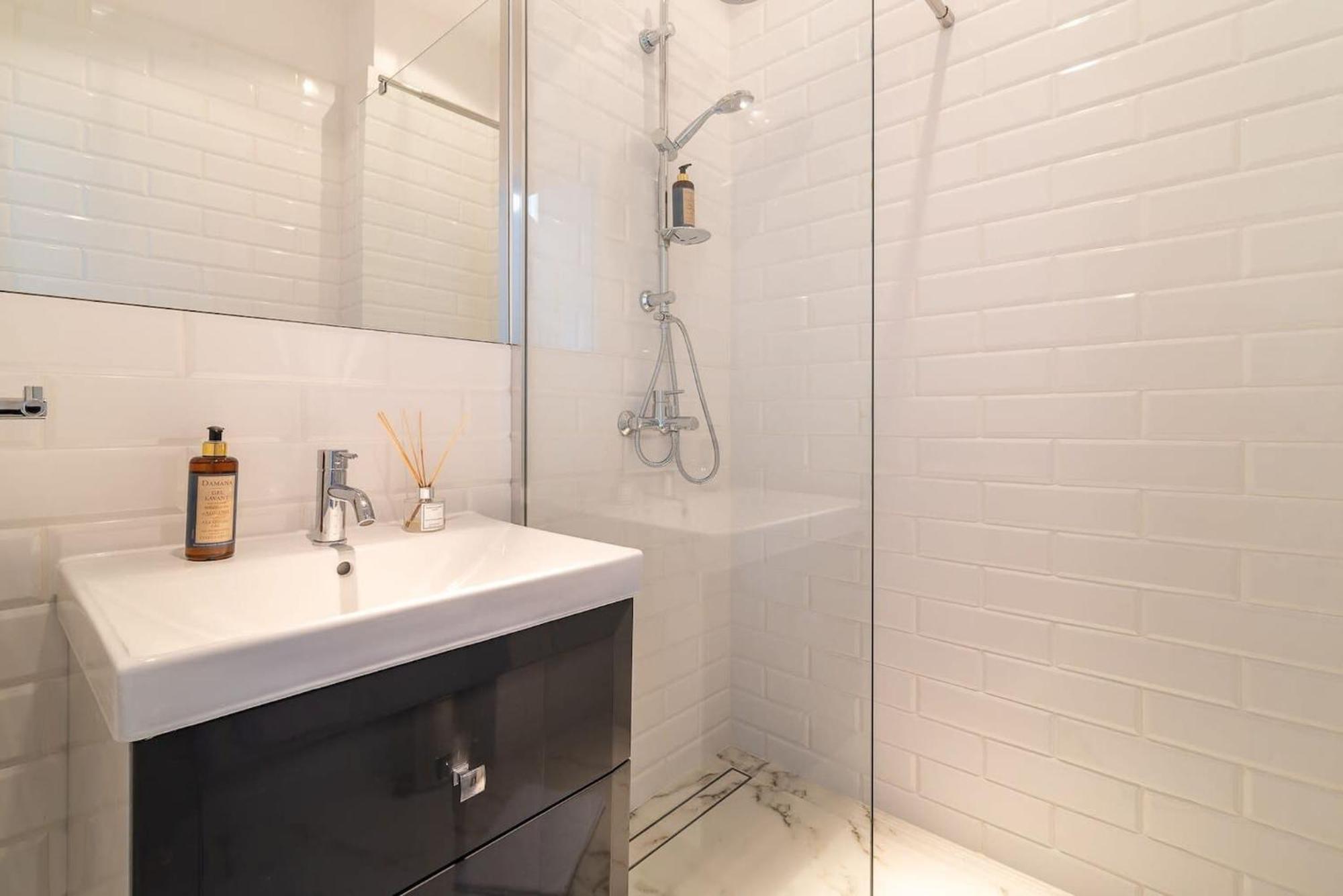 Marszalkowska Elegant With A Balcony Center By Rent Like Apartment *