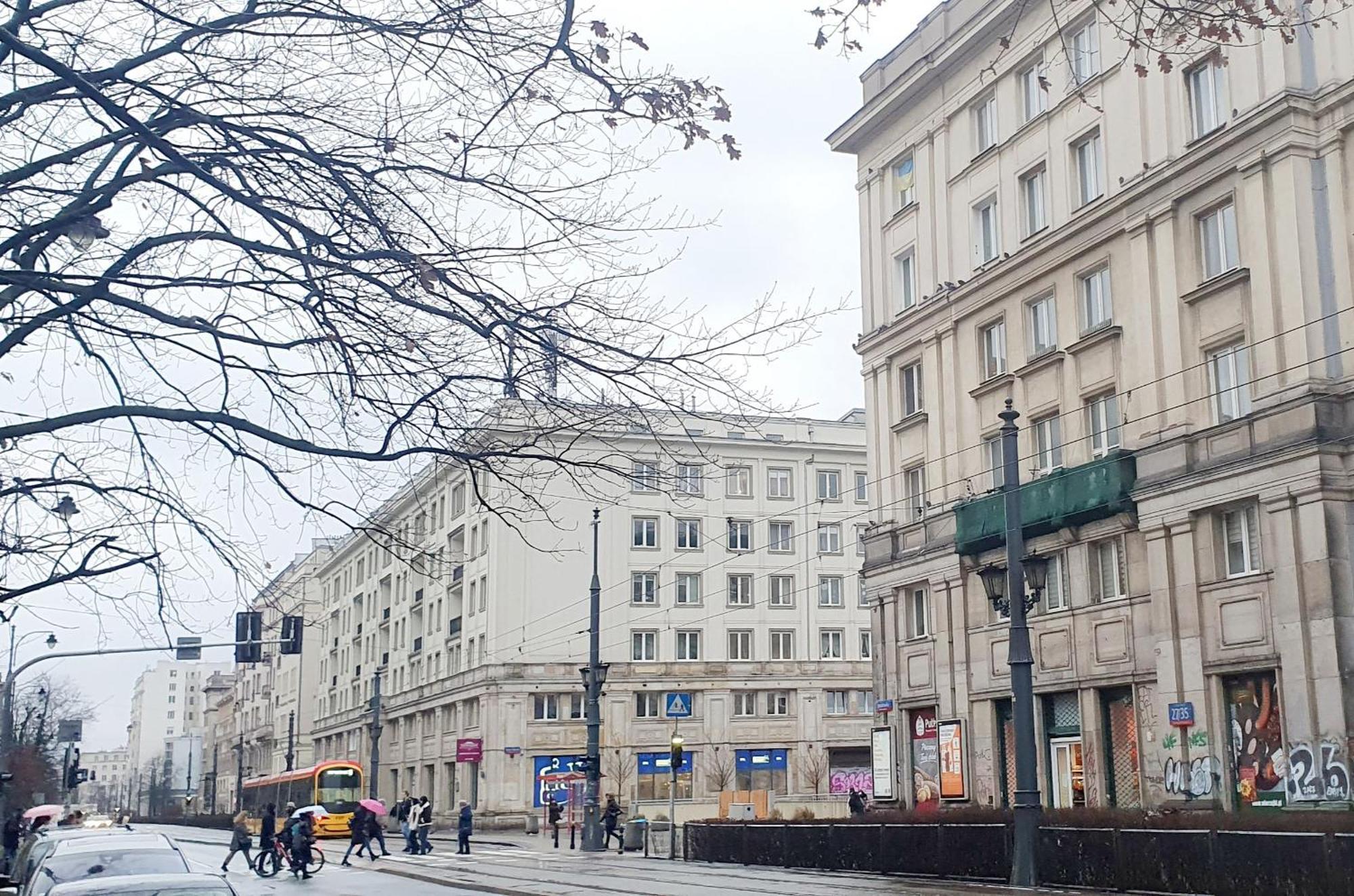 Center Near Public Swimming Pool * Warsaw