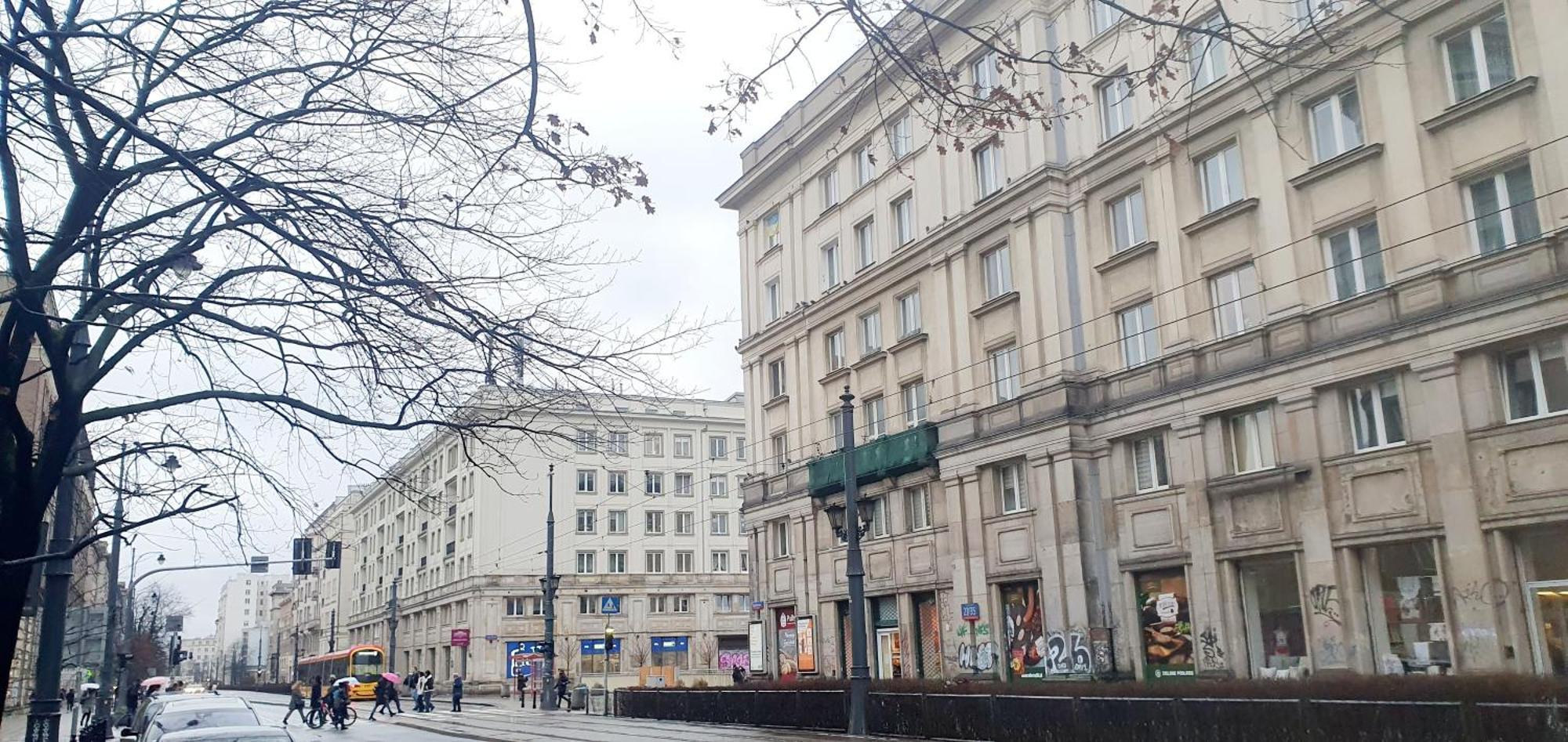 Center Near Public Swimming Pool Apartment Warsaw