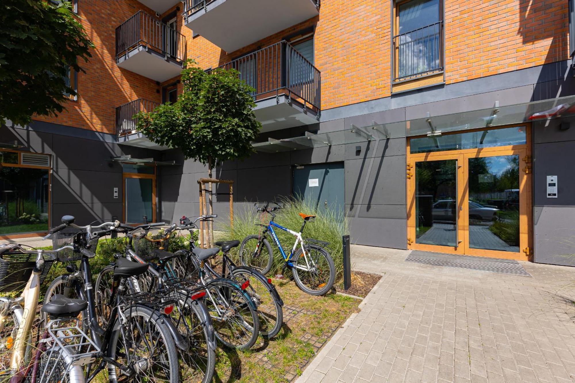 Apartment Cozy Three-bedroom Family In By Renters *