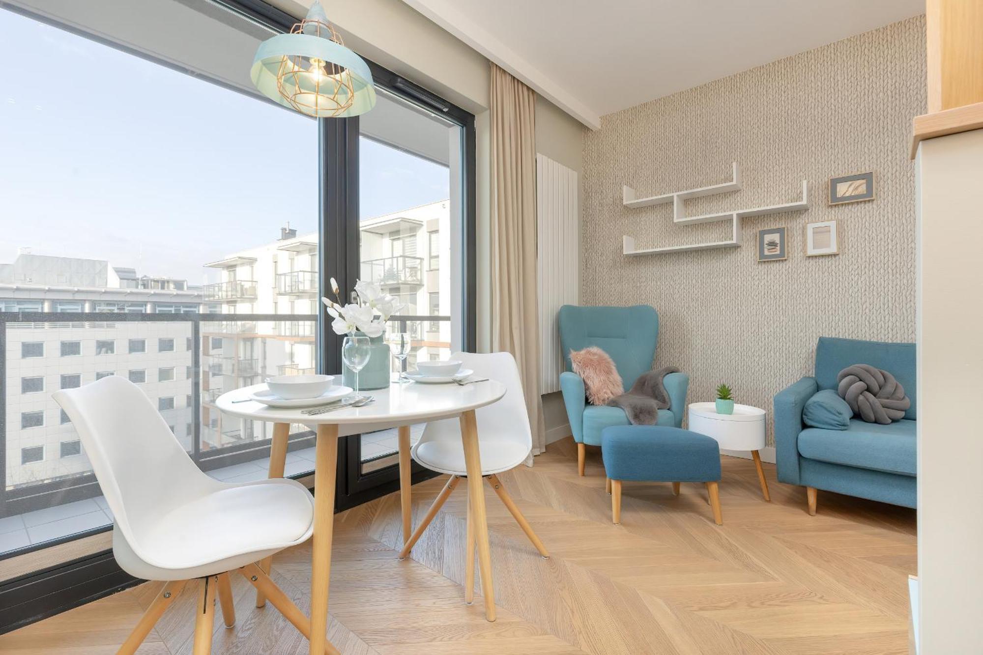 Căn hộ Bright Blue With Balcony, Parking And Air Conditioning In By Renters Warsaw