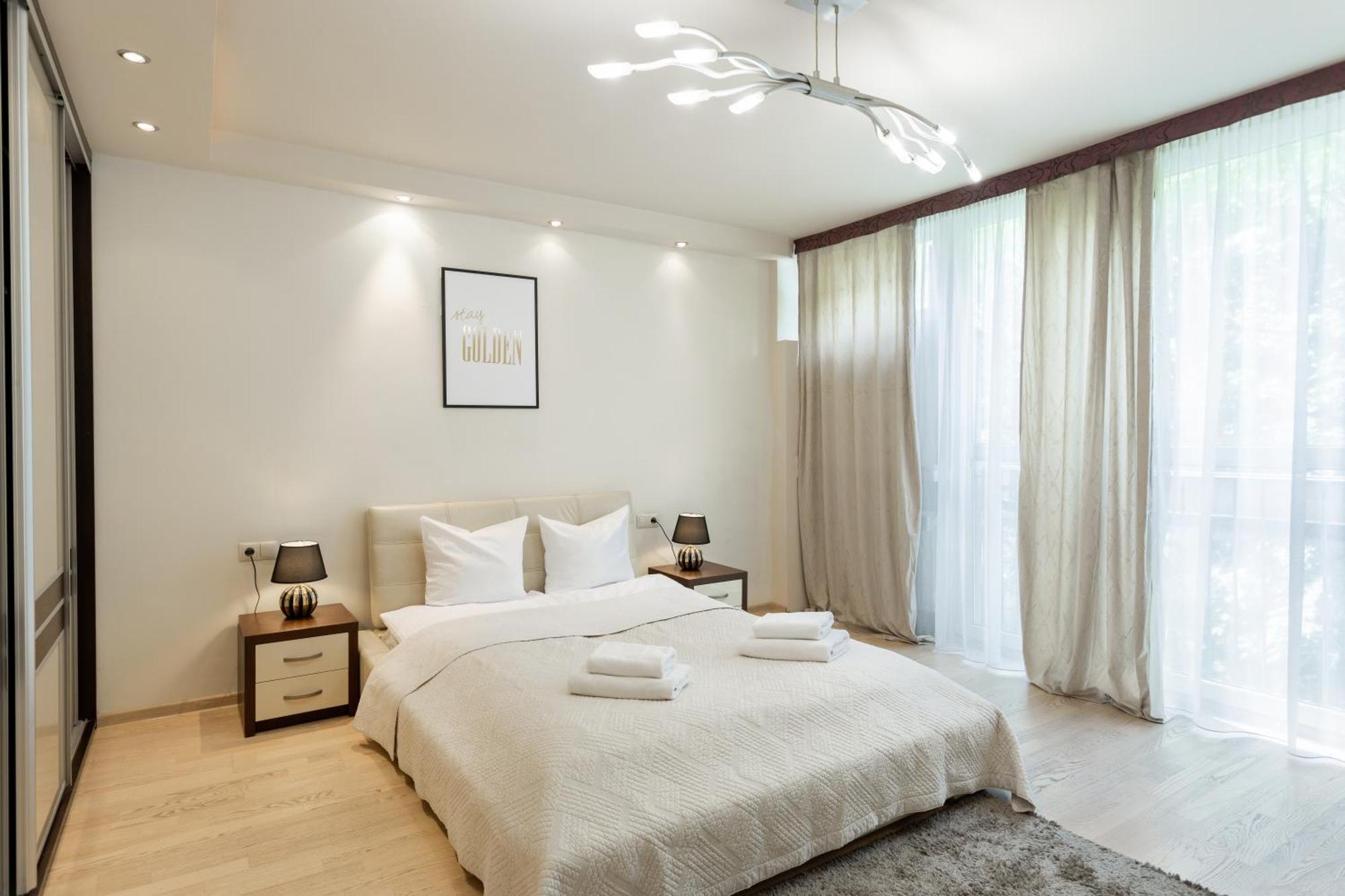 Apartment - Great Location- Big And Charming - Grzybowska 5