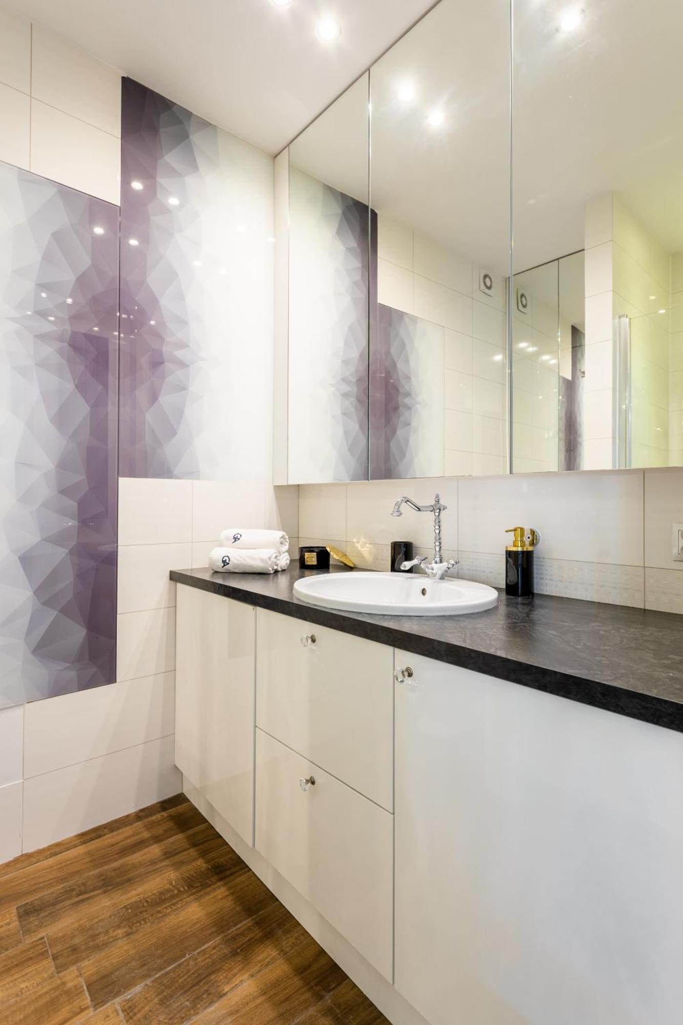 - Great Location-old Town - Podwale Apartment