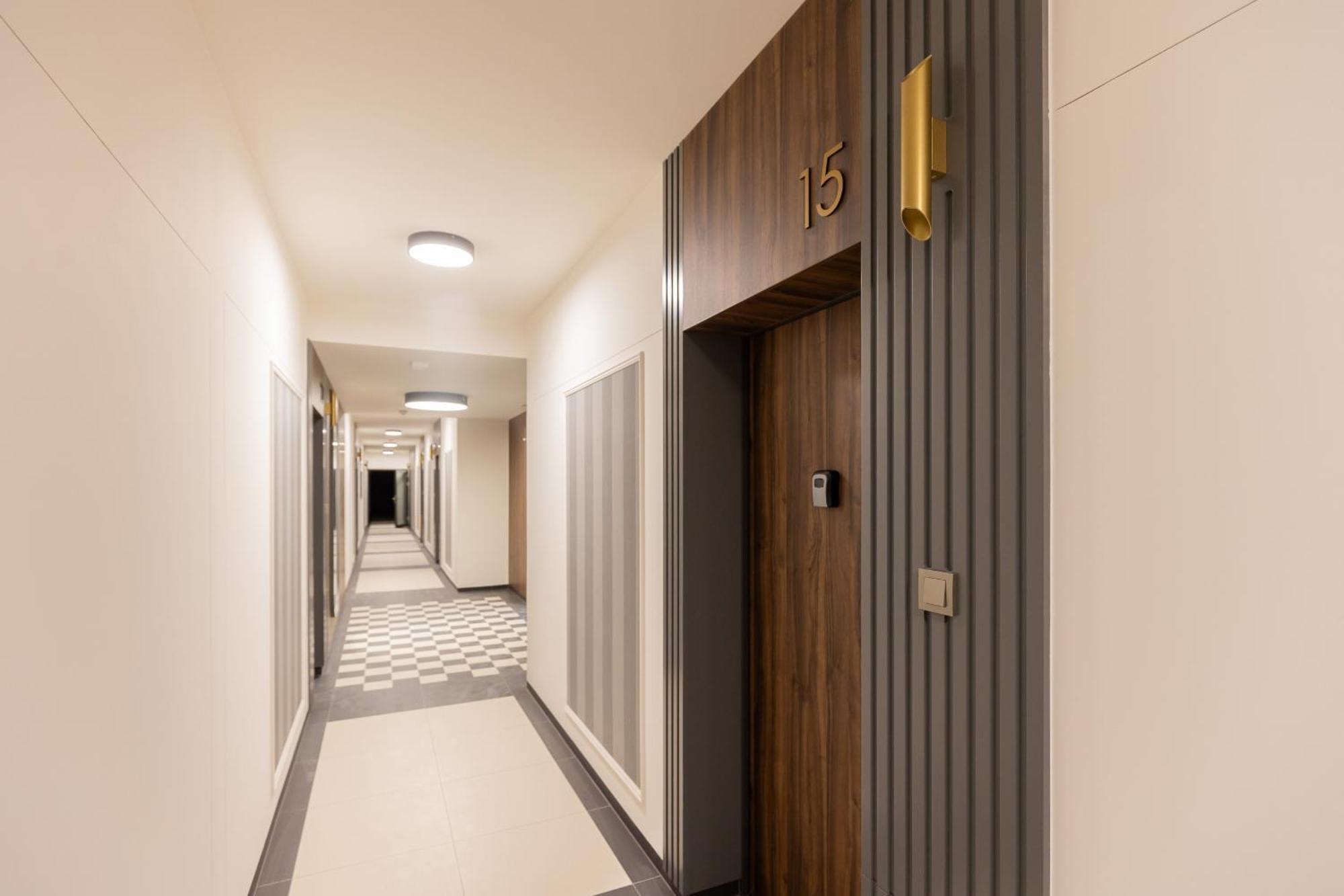 Wilanow Holzera Elegant With Sauna, Gym & Parking By Renters Apartment