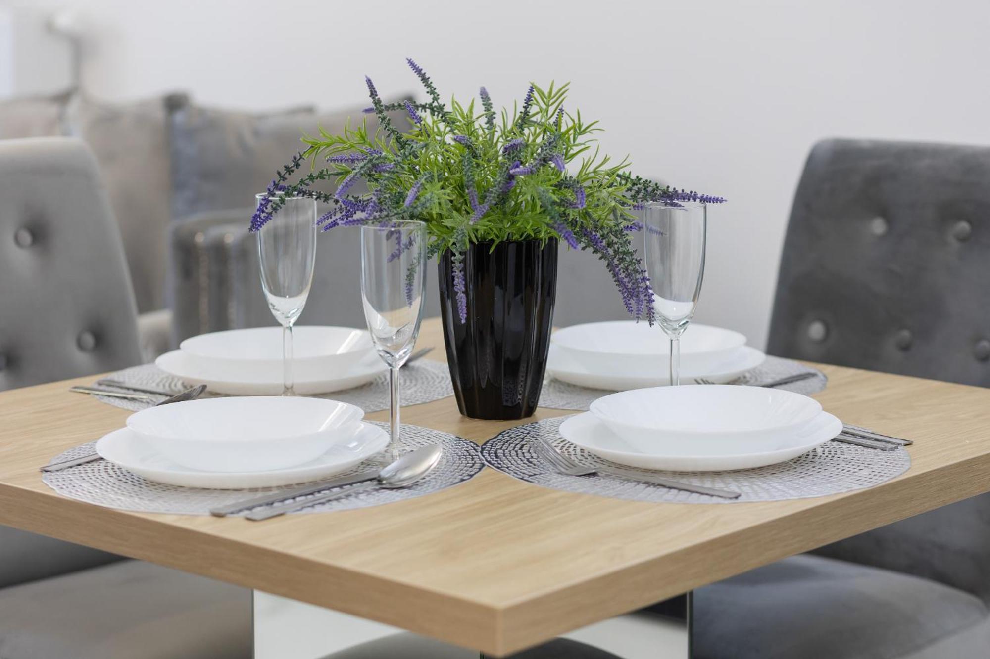 Apartment Wilanow Holzera Elegant With Sauna, Gym & Parking By Renters *