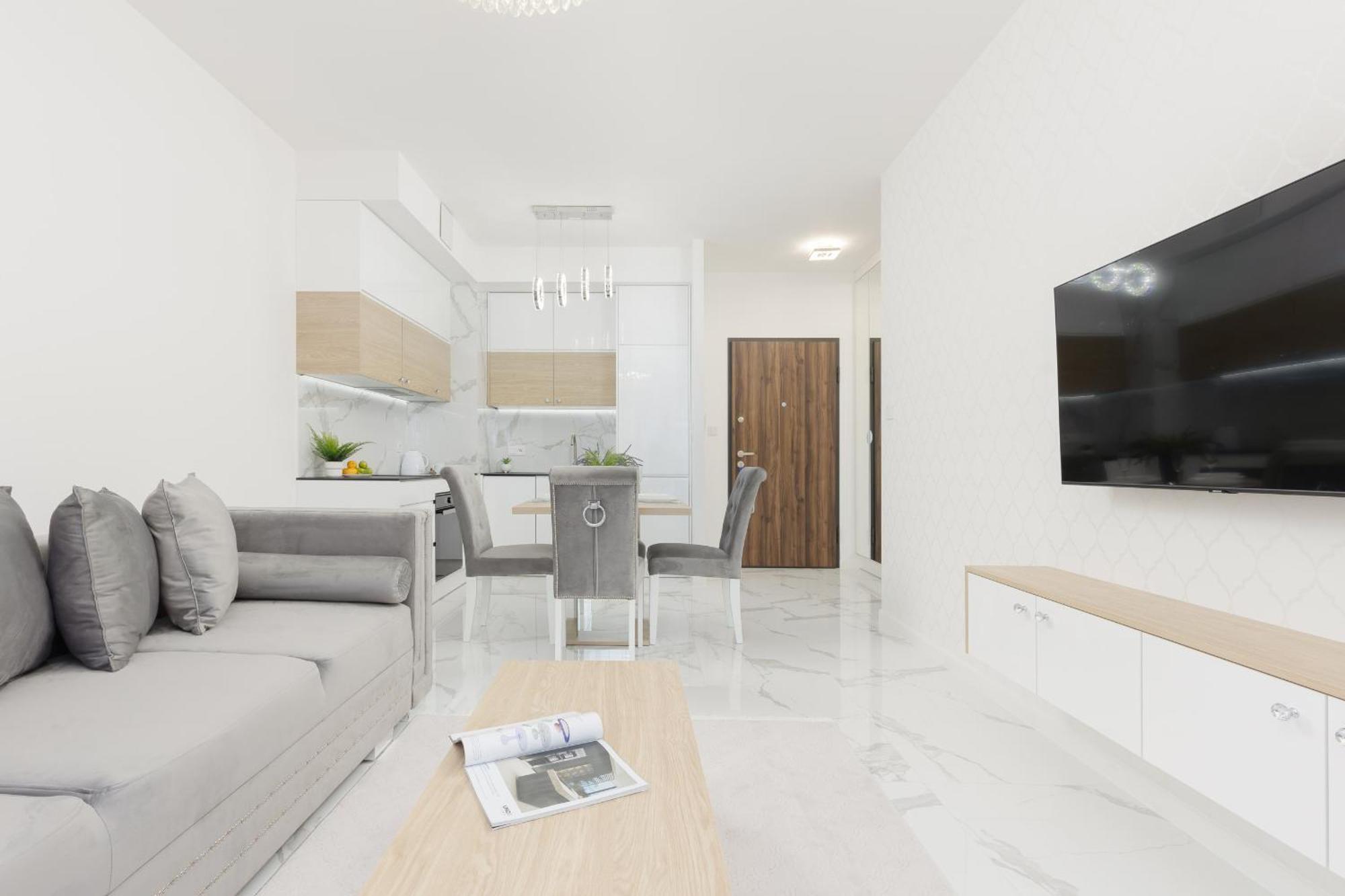 Wilanow Holzera Elegant With Sauna, Gym & Parking By Renters