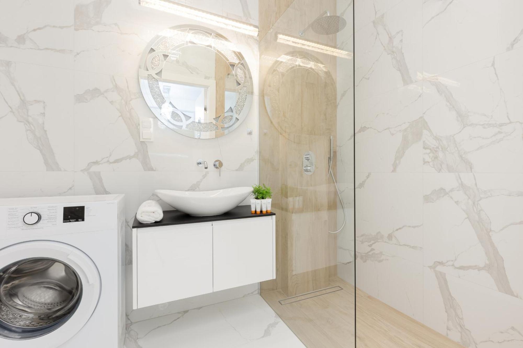 Wilanow Holzera Elegant With Sauna, Gym & Parking By Renters *