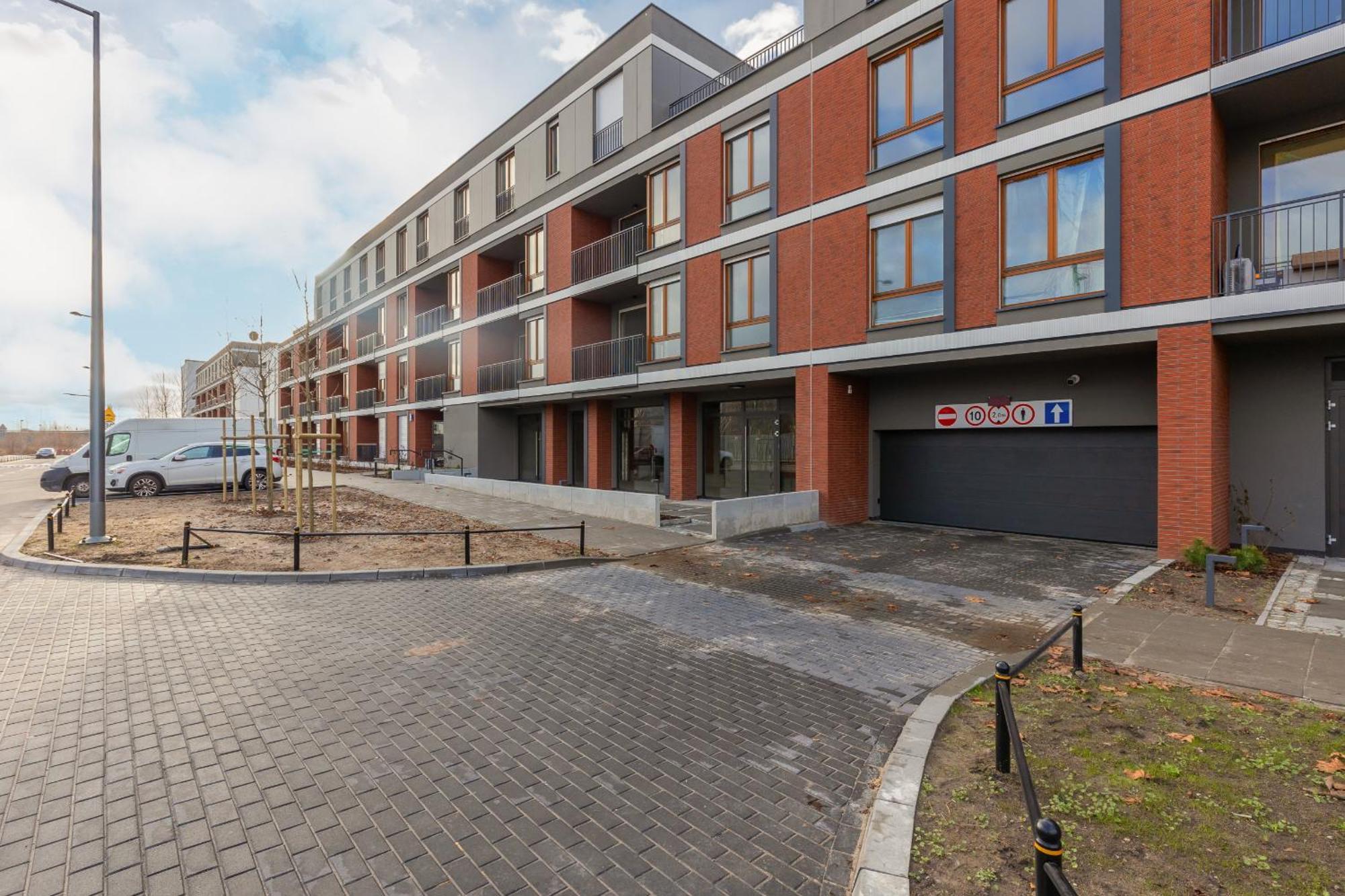 Wilanow Holzera Elegant With Sauna, Gym & Parking By Renters Apartment Warsaw