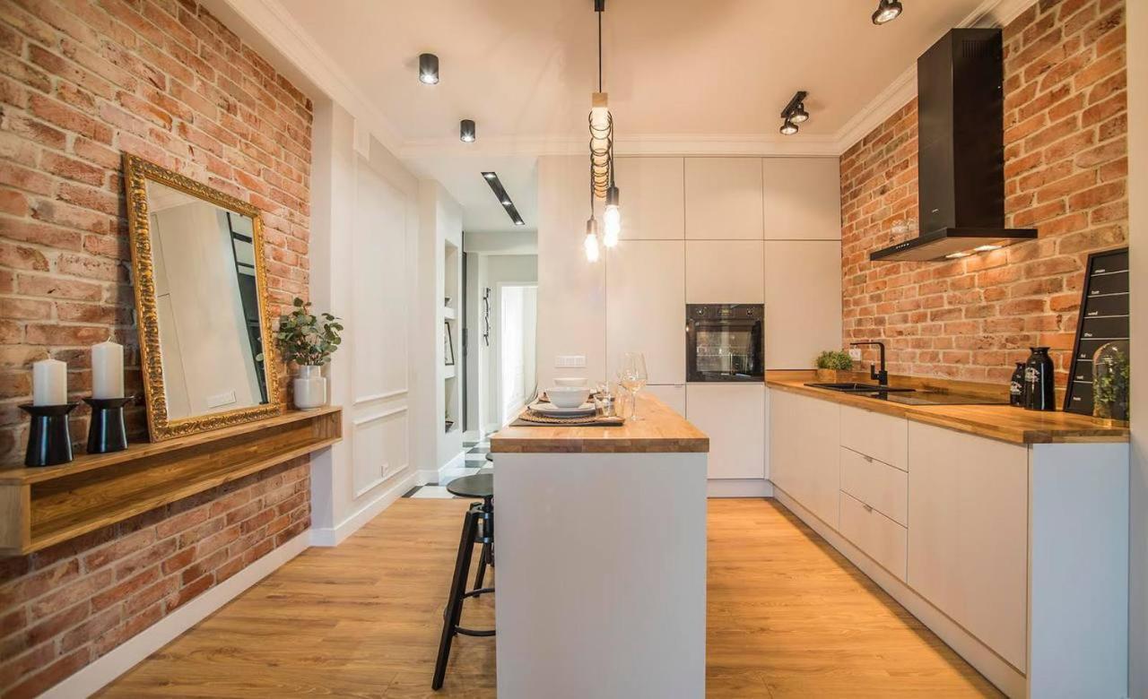 Modern Flat In The Centre - By Hik Warsaw