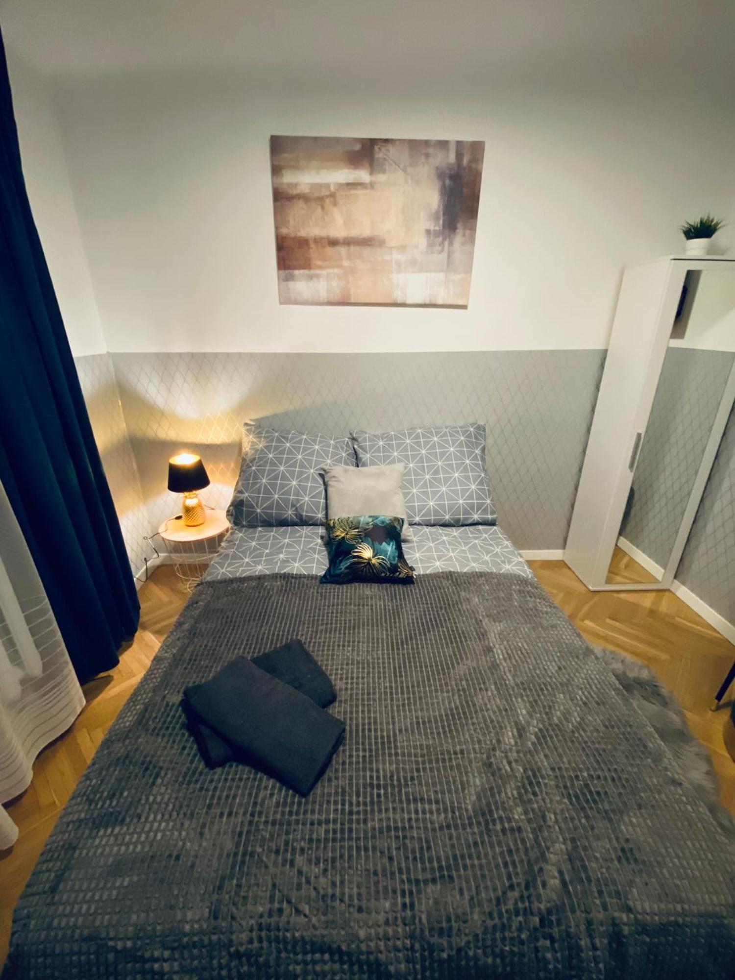 Nhà trọ Clicktheflat Karmelicka Warsaw