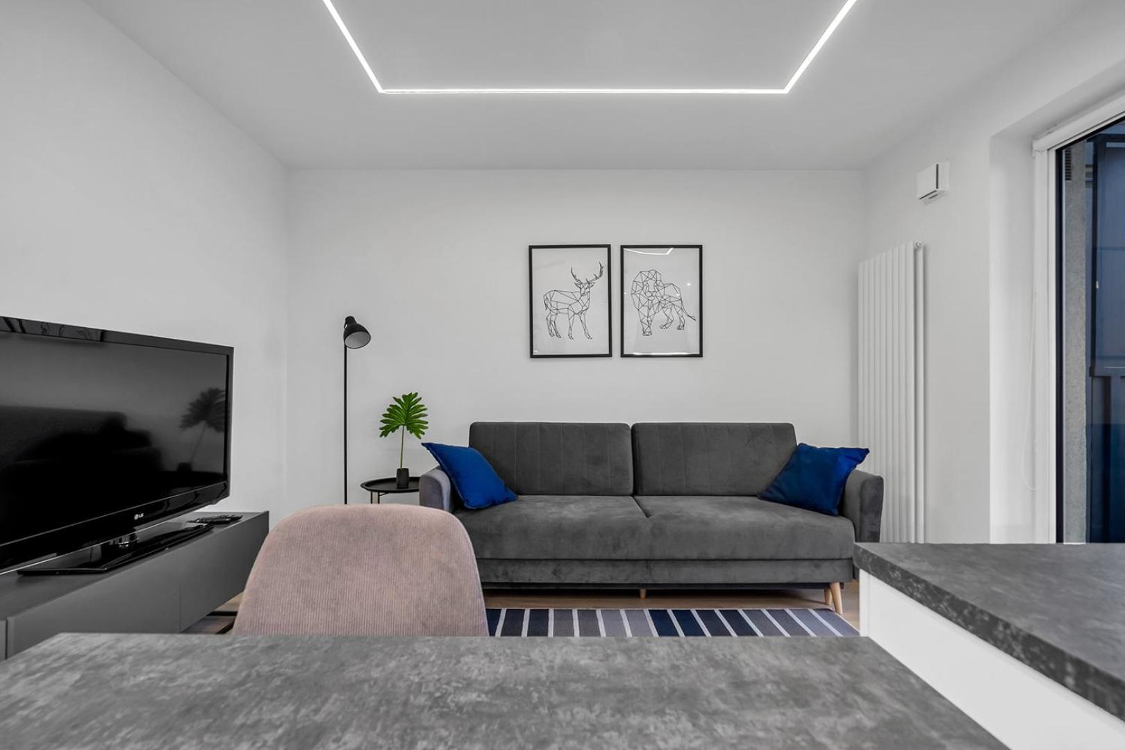 Apartment 12th Floor Wola Modern