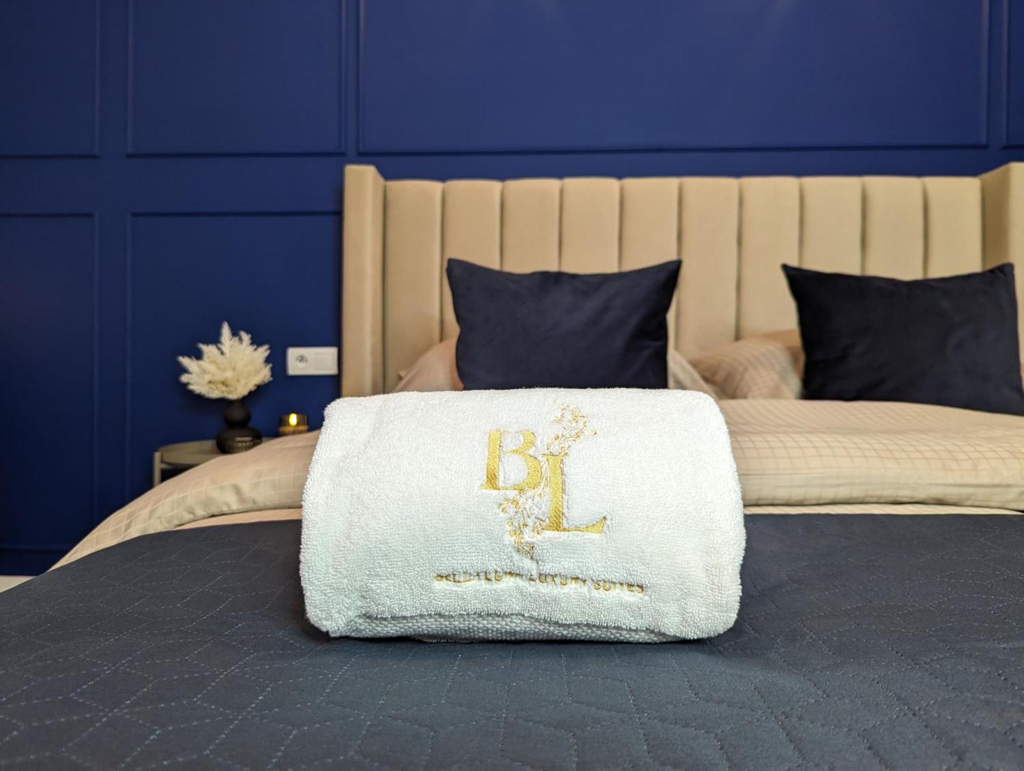 Apartment Bella Luna Luxury - Chic In Historic Square
