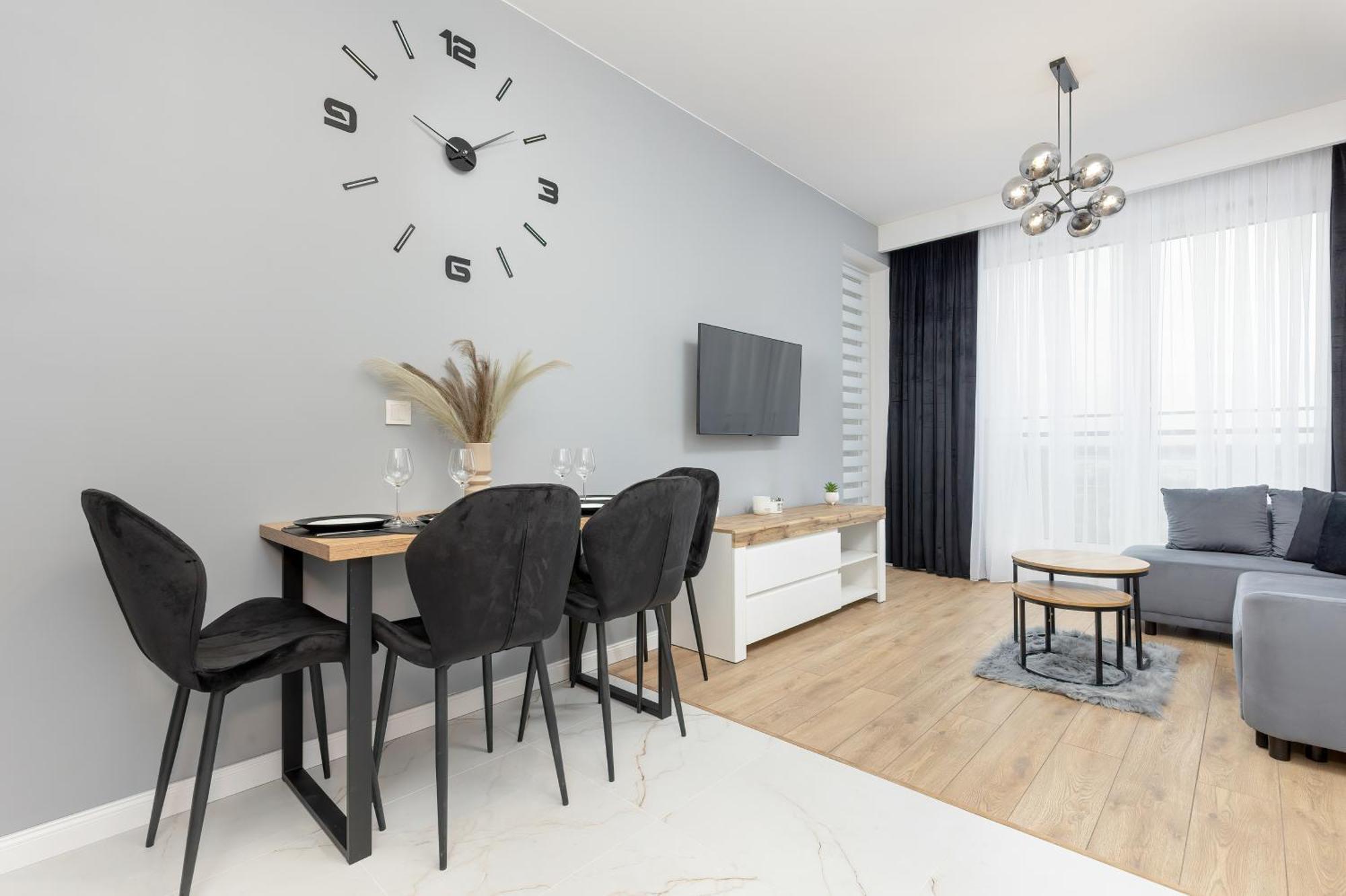 Kotsisa With Parking By Renters Apartment Warschau