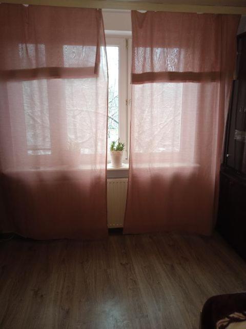 Apartament Mieszkanie Kawalerka Centrum Twarda *