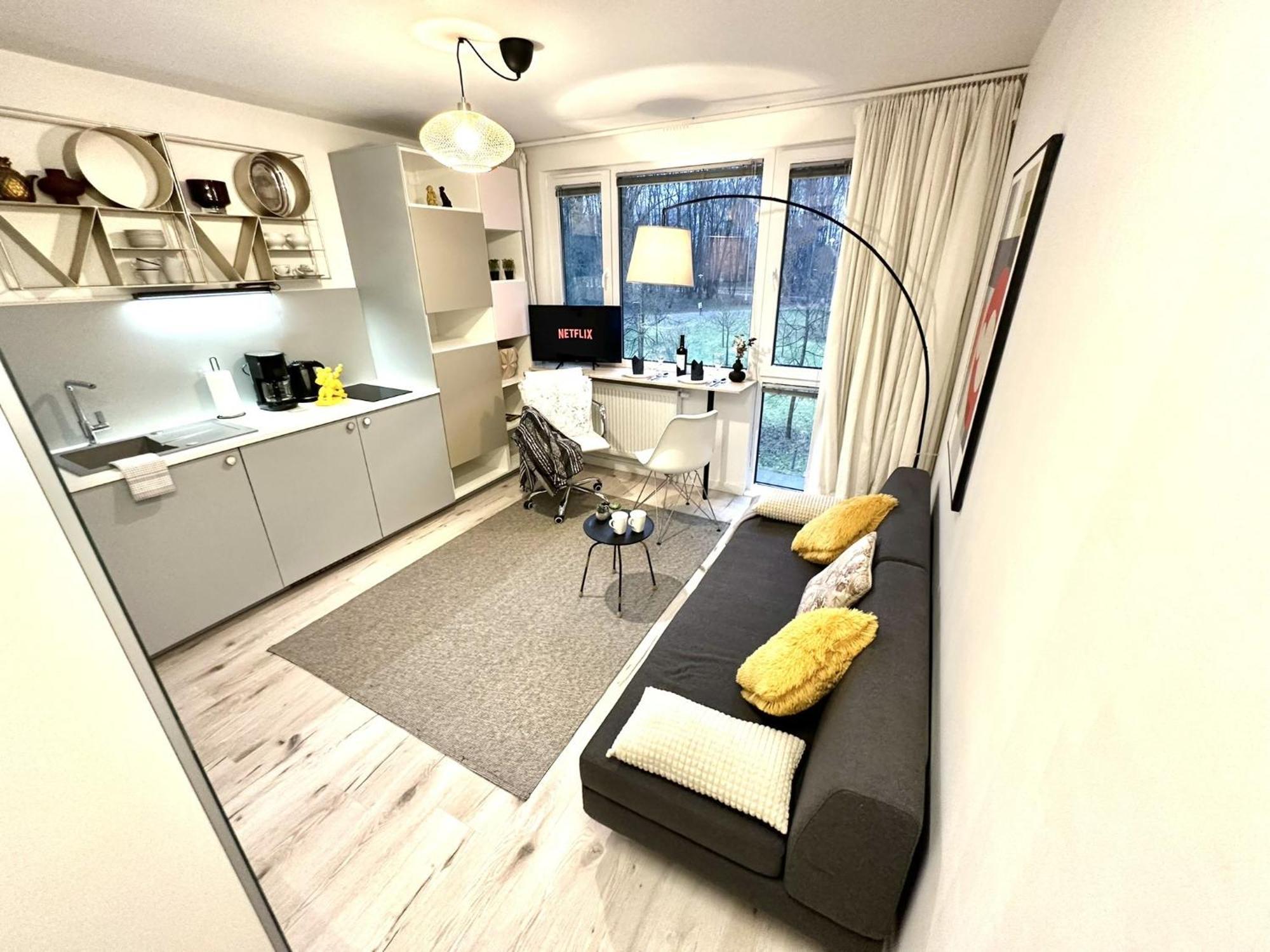 Cozy At Park Near City-center +netflix +wifi *