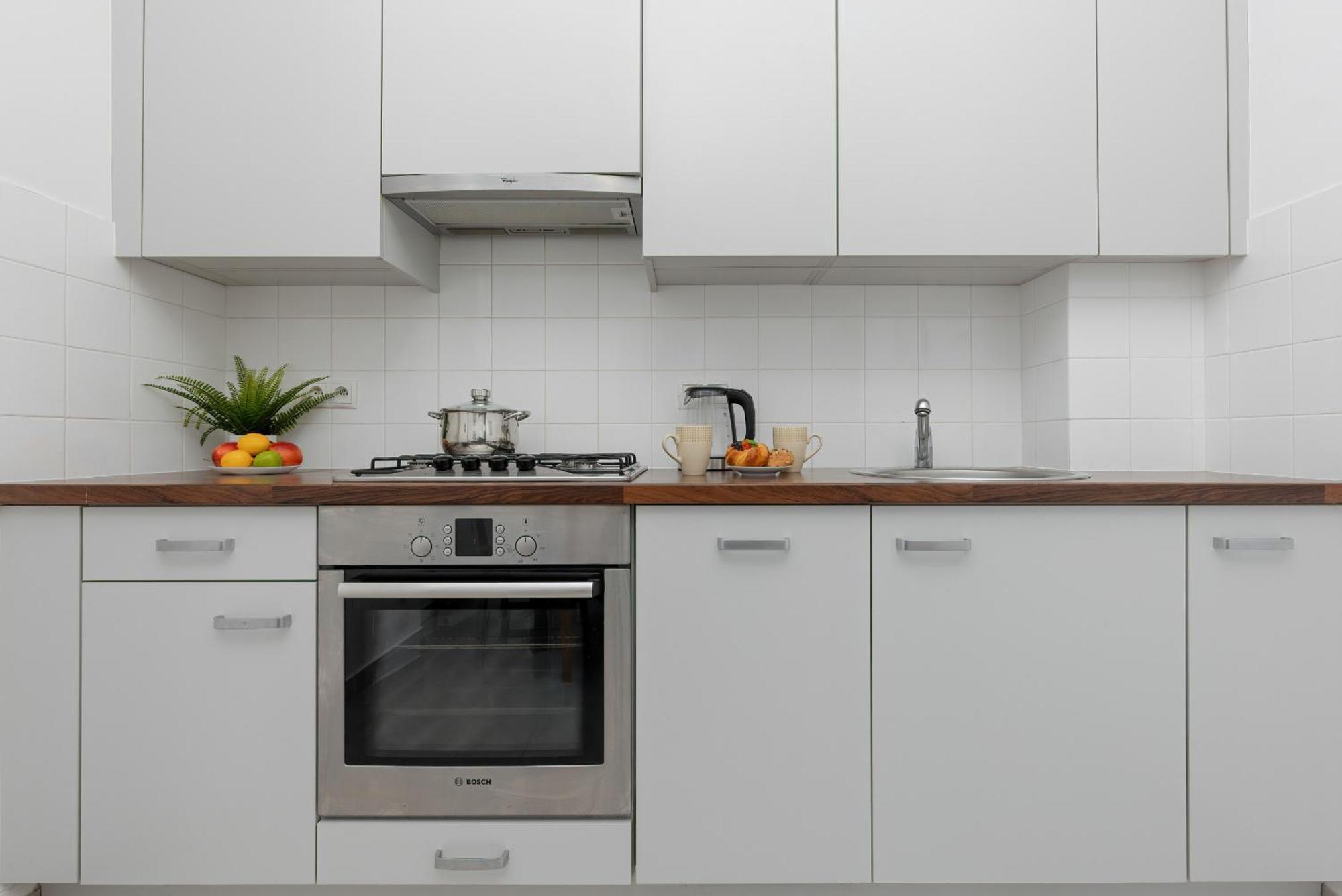Apartamento In The Center Of With Balcony And Separate Kitchen By Renters *