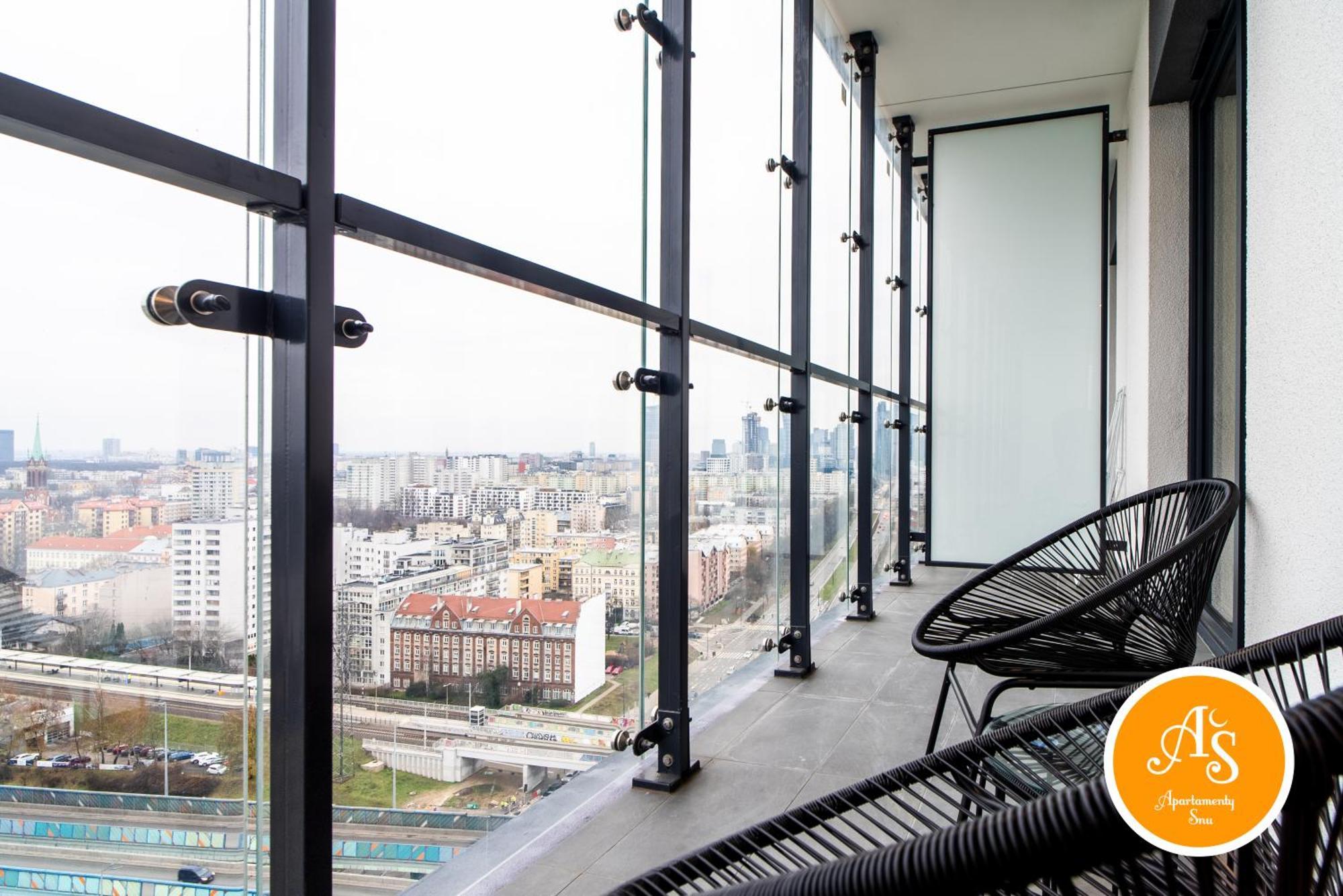 Apartamentysnu, Wola Tower Z Parkingiem