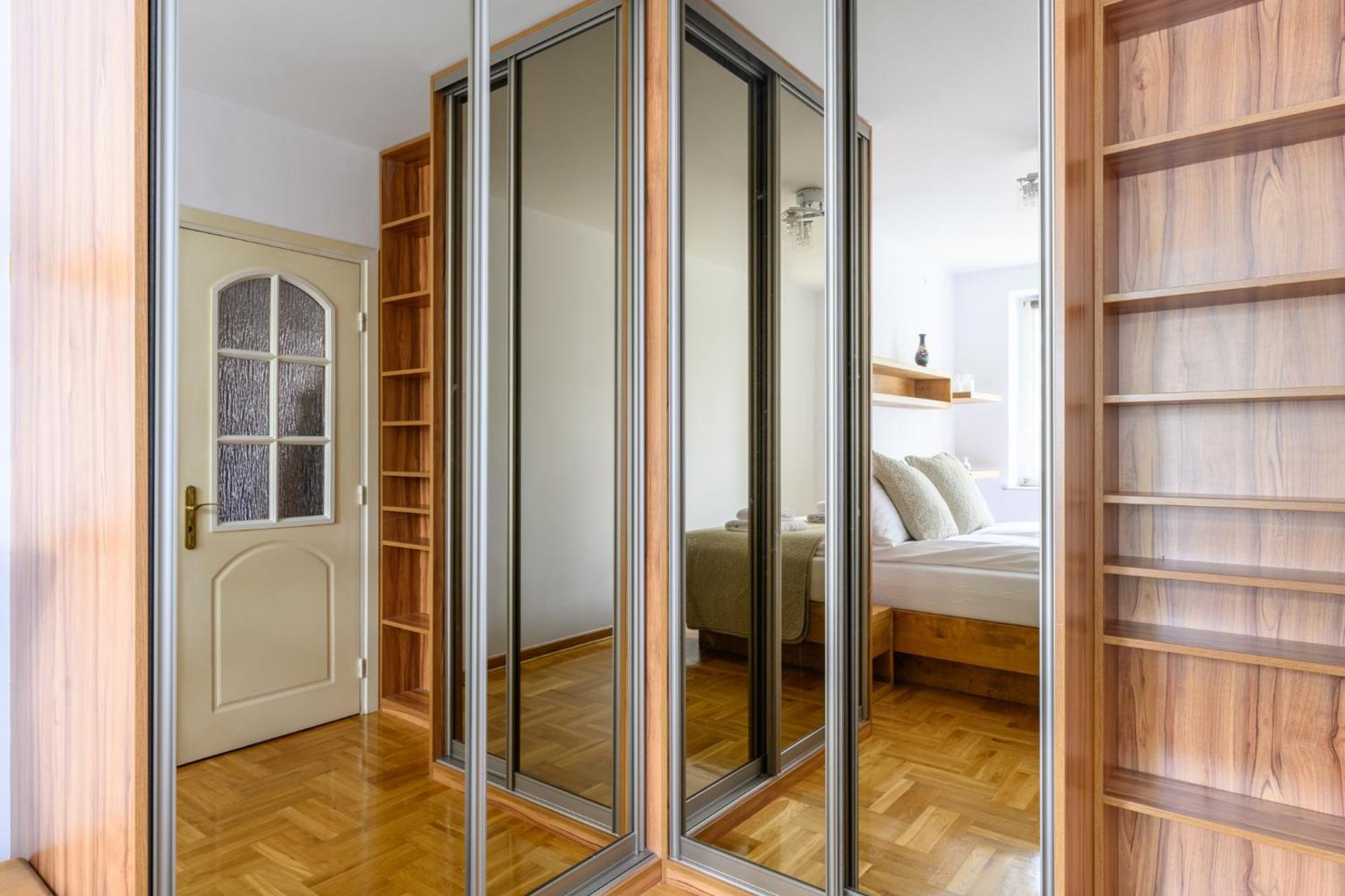Bella Casa Premium - Biesiadna - Warschau