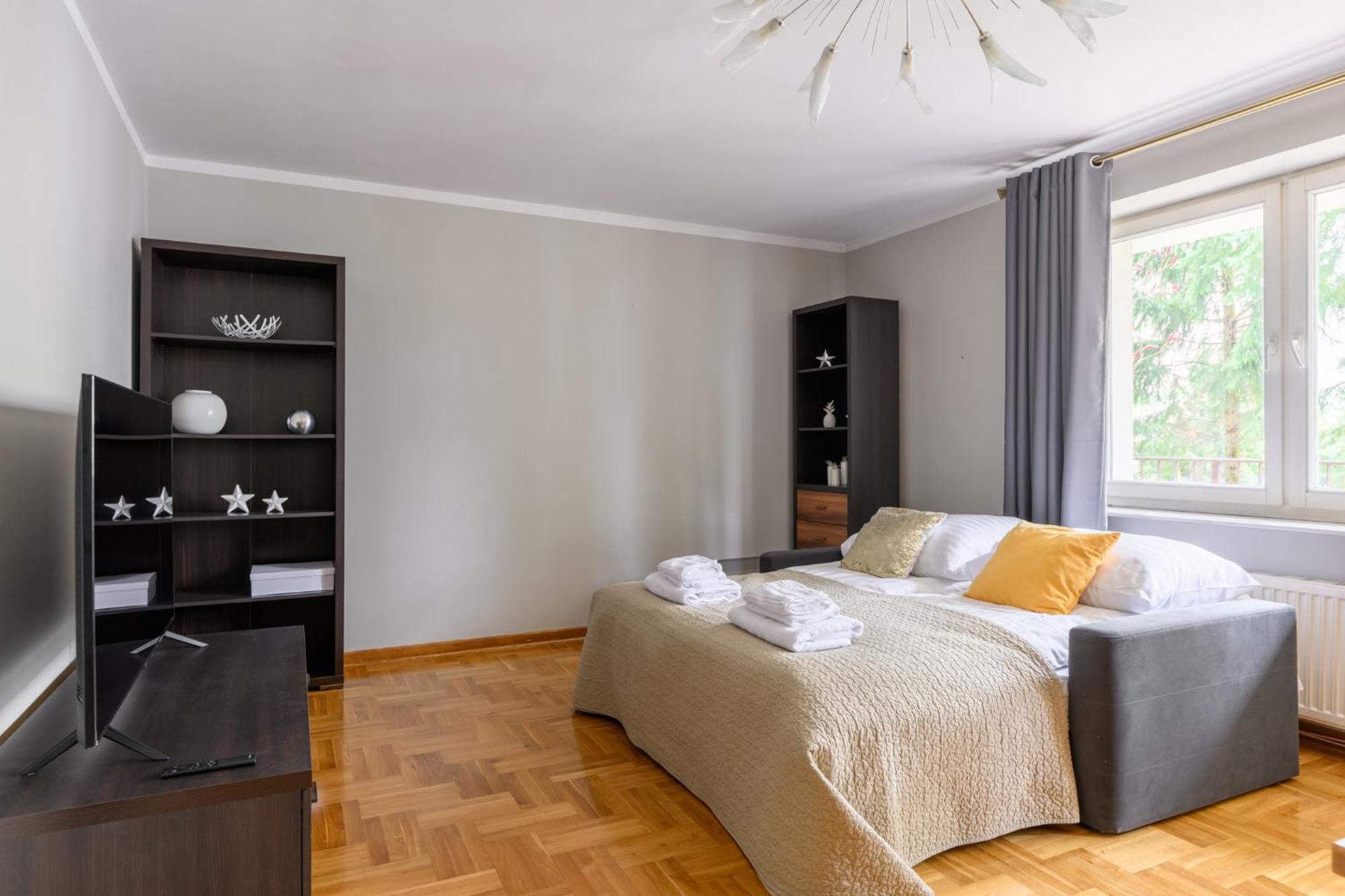 Bella Casa Premium - Biesiadna - Warschau