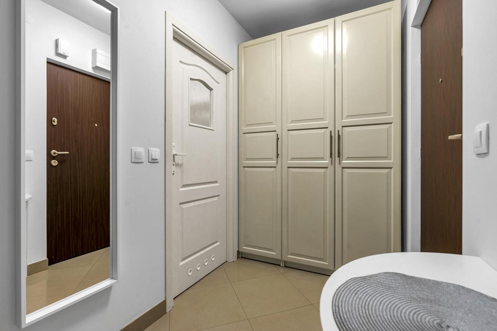 Metro Bemowo Comfort Apartment