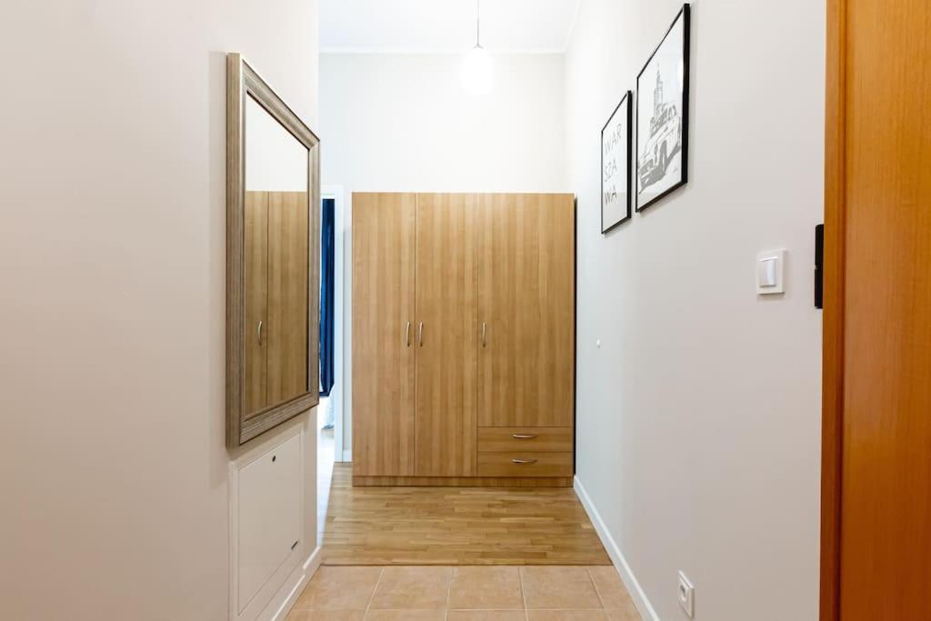 Apartamento Bright And Cozy Near Park, With A Huge Terrace. Varsóvia