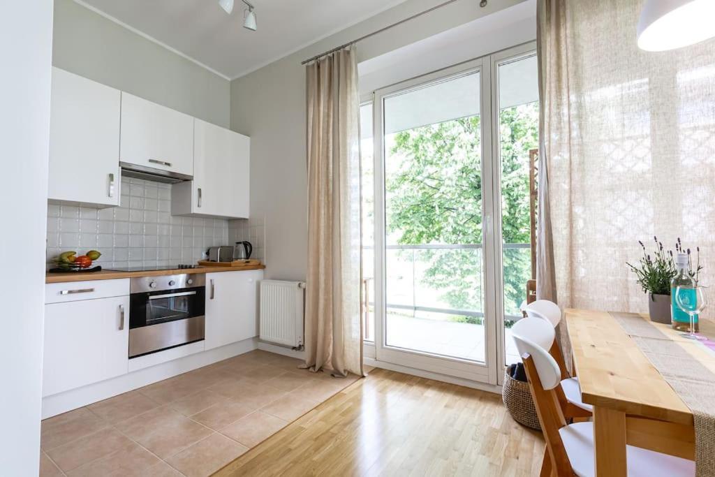 Apartamento Bright And Cozy Near Park, With A Huge Terrace.