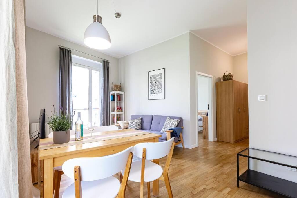 Bright And Cozy Near Park, With A Huge Terrace. Apartamento