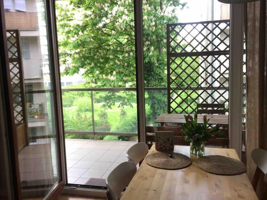 Apartamento Bright And Cozy Near Park, With A Huge Terrace. Varsóvia