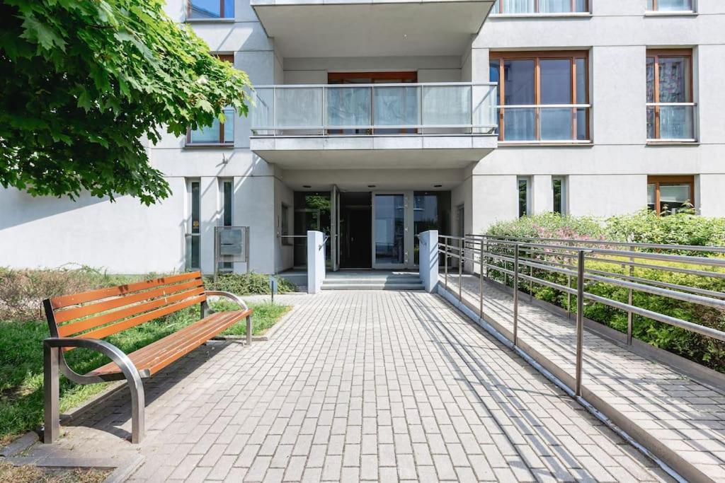 Apartamento Bright And Cozy Near Park, With A Huge Terrace. Varsóvia