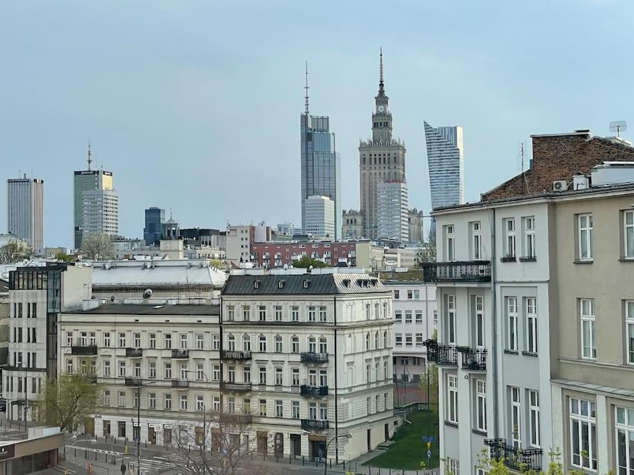 Elegant With An Amazing View! Warszawa
